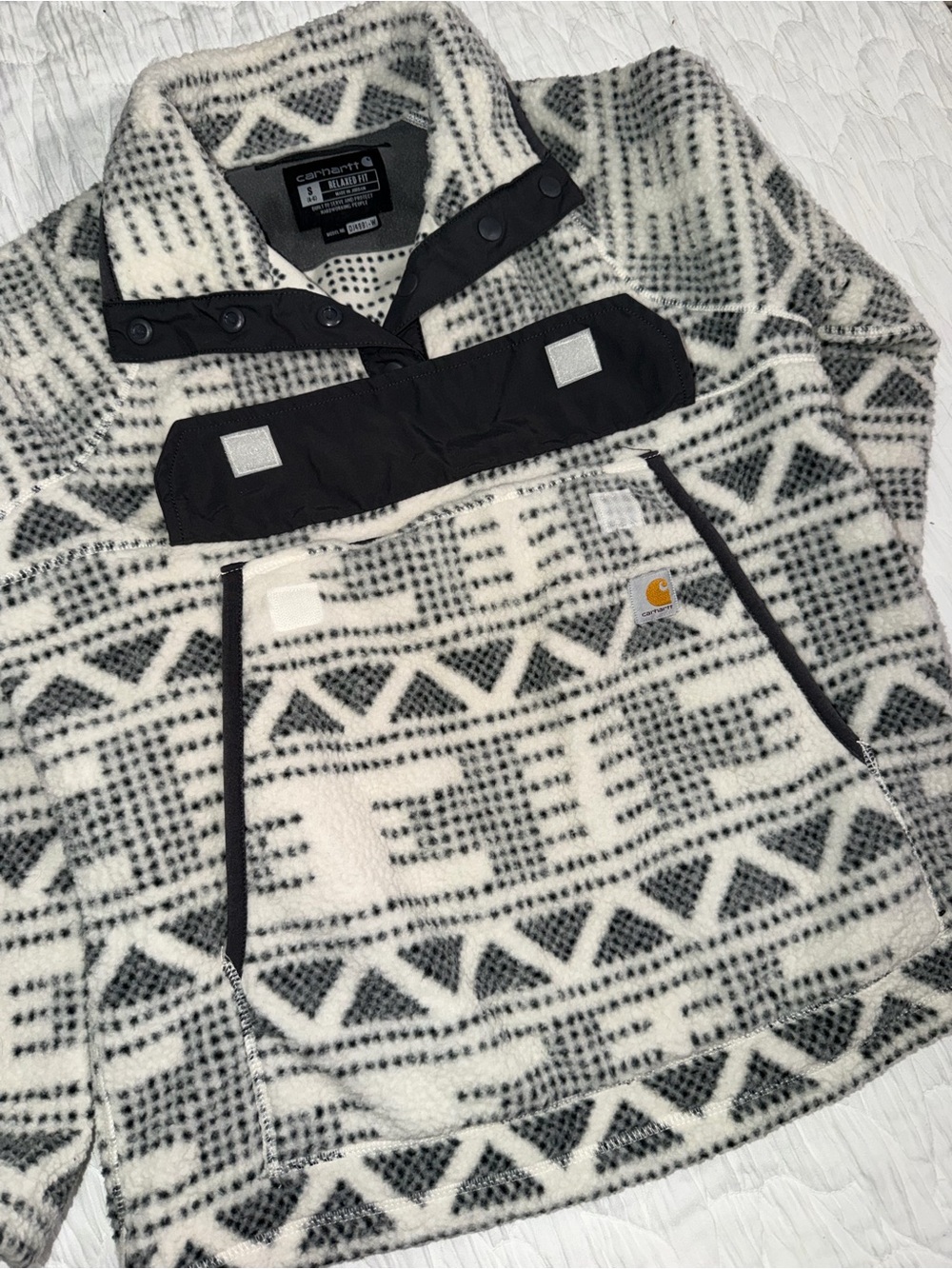 Carhartt Women's Ivory & Black Geometric Snap-Placket Fleece Pullover